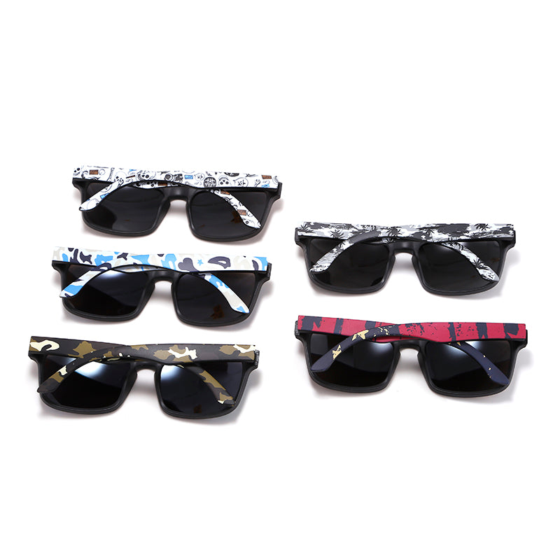 Eye-catching Function Polarized Sunglasses For Men Matte Black Frame Fit. Painting Temples Play-Cool Sun Glasses With Case