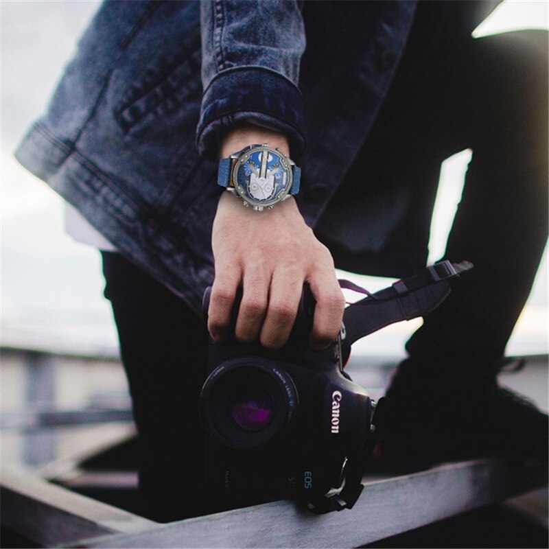 Quartz men's watch, with an original design (leather strap)